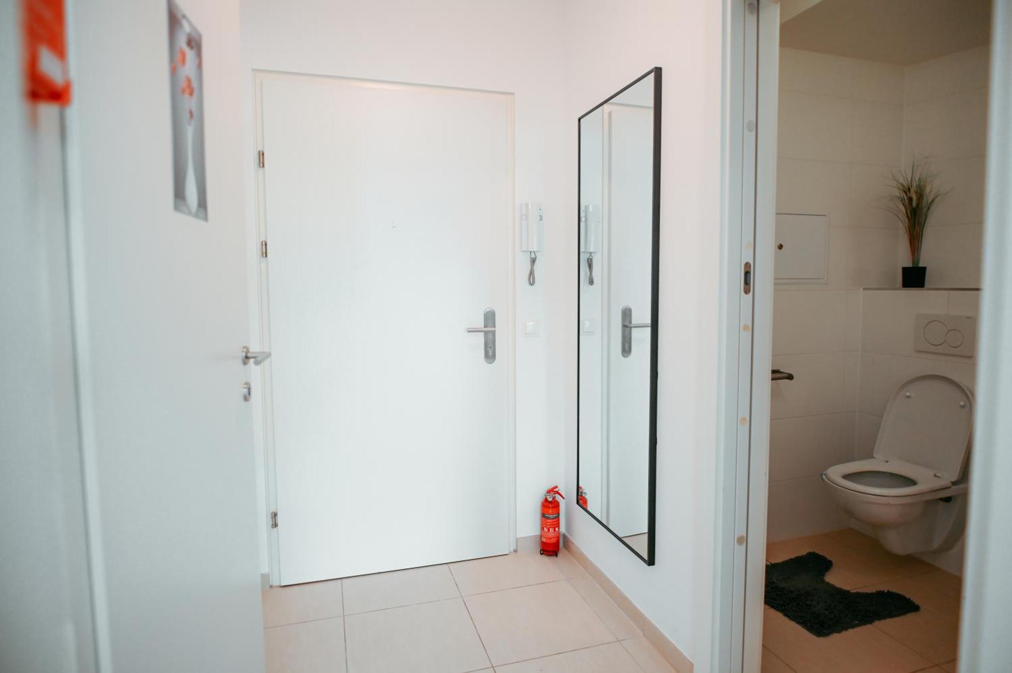 Danube Island Apartment 3 Vienne Extérieur photo